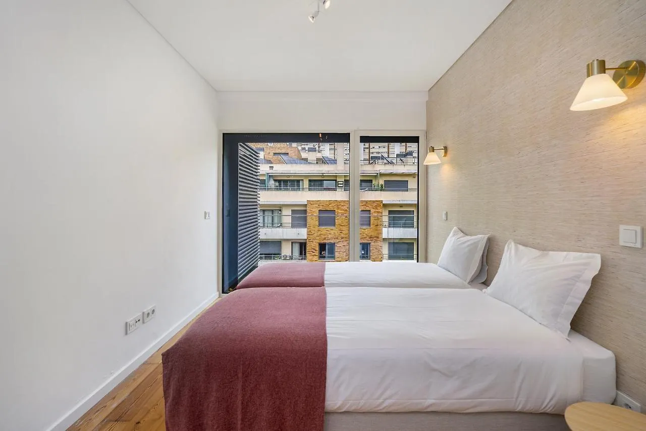Whome Urban Retreat W/Parking, Elevator & Ac By Benfica Stadium Лиссабон Португалия
